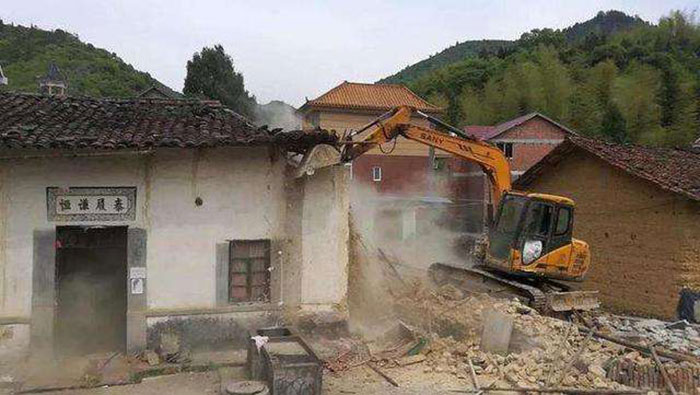 强拆农村危房去哪投诉？政府能强制拆除农村危房吗？